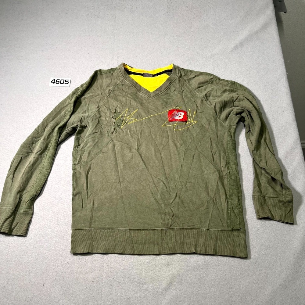 New Balance Sweatshirt Men XL Green Cotton Embroidered V Neck Raglan Sleeve